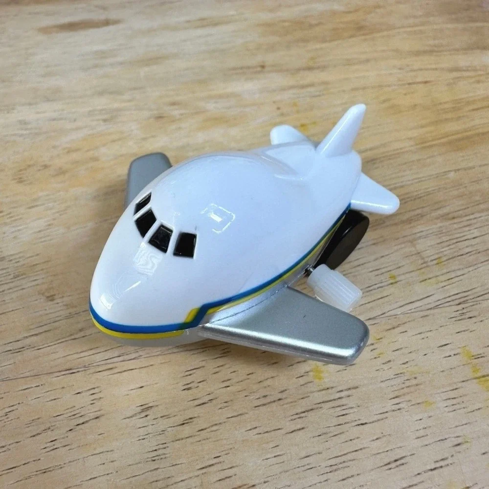 Usborne Wind-up Plane Book with Model Plane and 3 Tracks‎ Interactive Hardcover